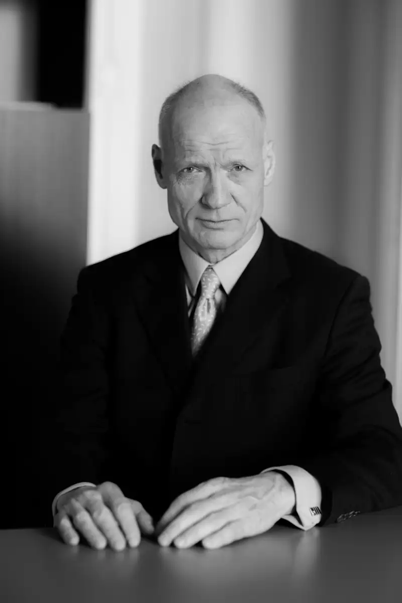 Photo portrait paris dans des bureaux d'un avocat